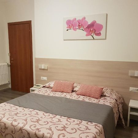 Albergo Paradiso Maccagno Eksteriør bilde